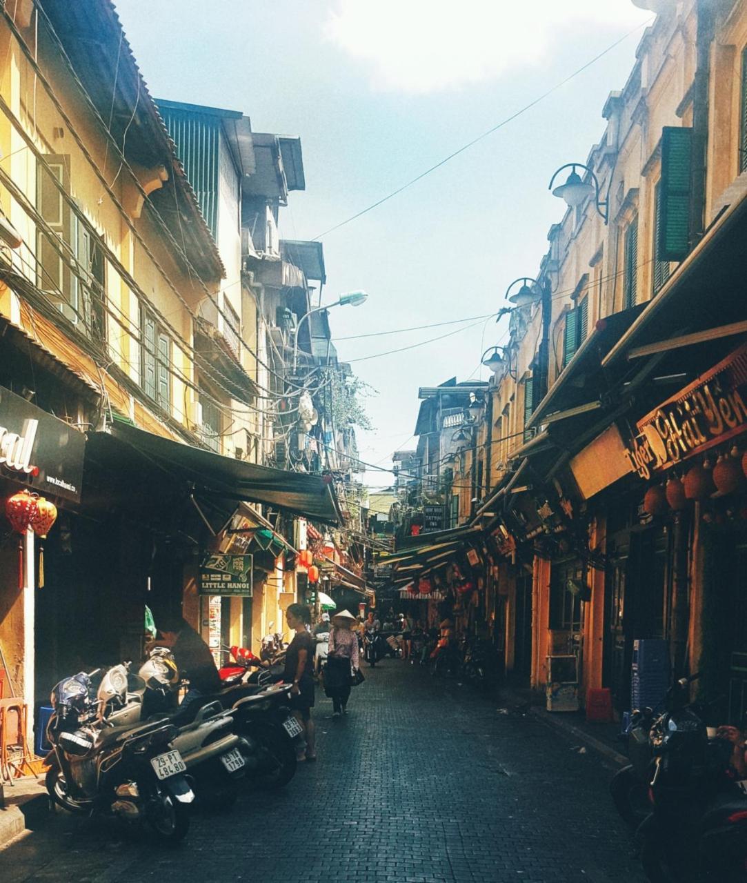 Golden Snake Hostel Hanoi Exteriör bild